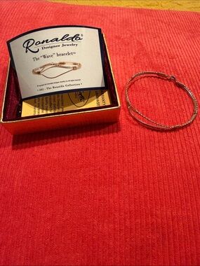 Ronaldo The Wave Bracelet - Gold two-Tone size 7.5